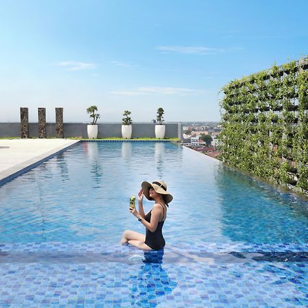 Novotel Suites Yogyakarta Malioboro Esterno foto