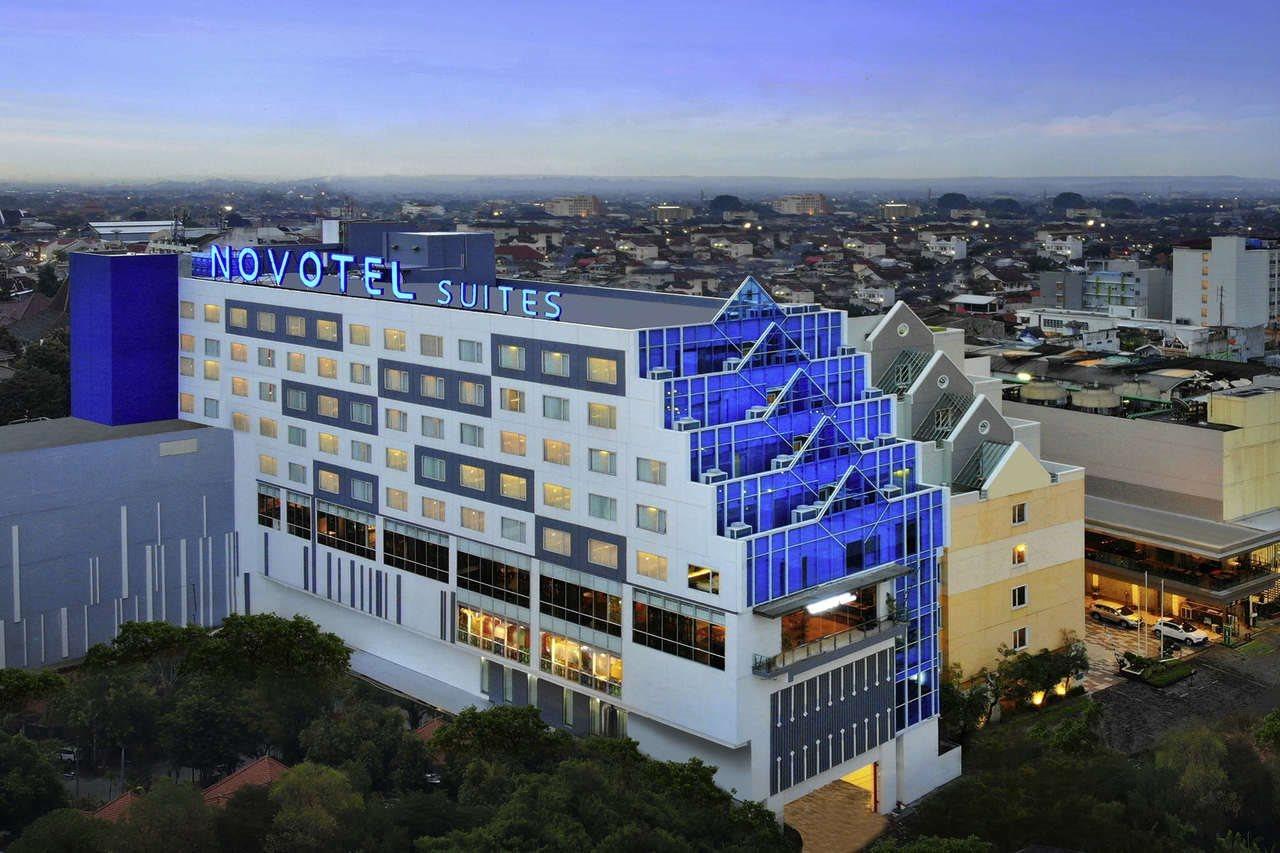 Novotel Suites Yogyakarta Malioboro Esterno foto