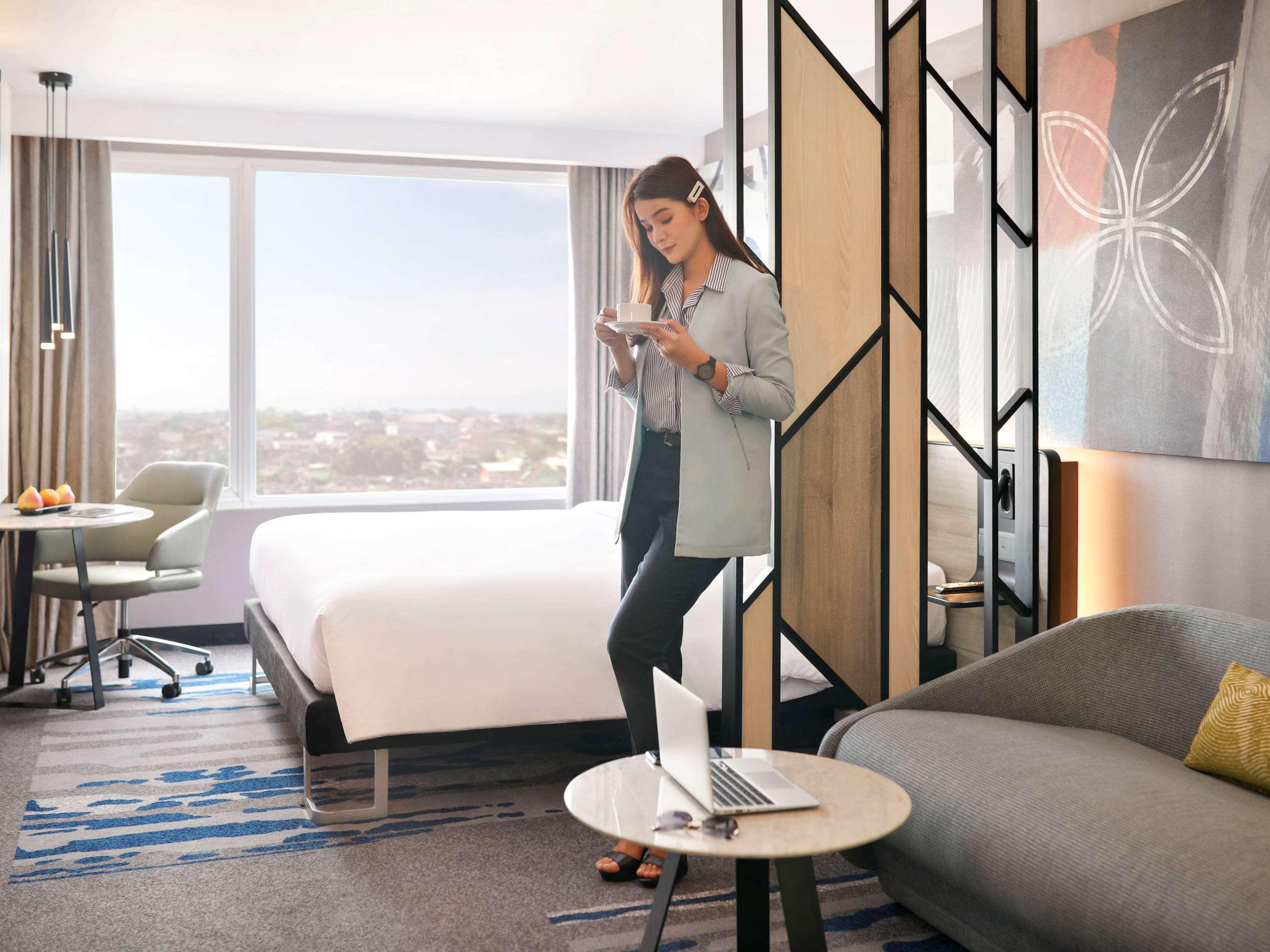 Novotel Suites Yogyakarta Malioboro Esterno foto
