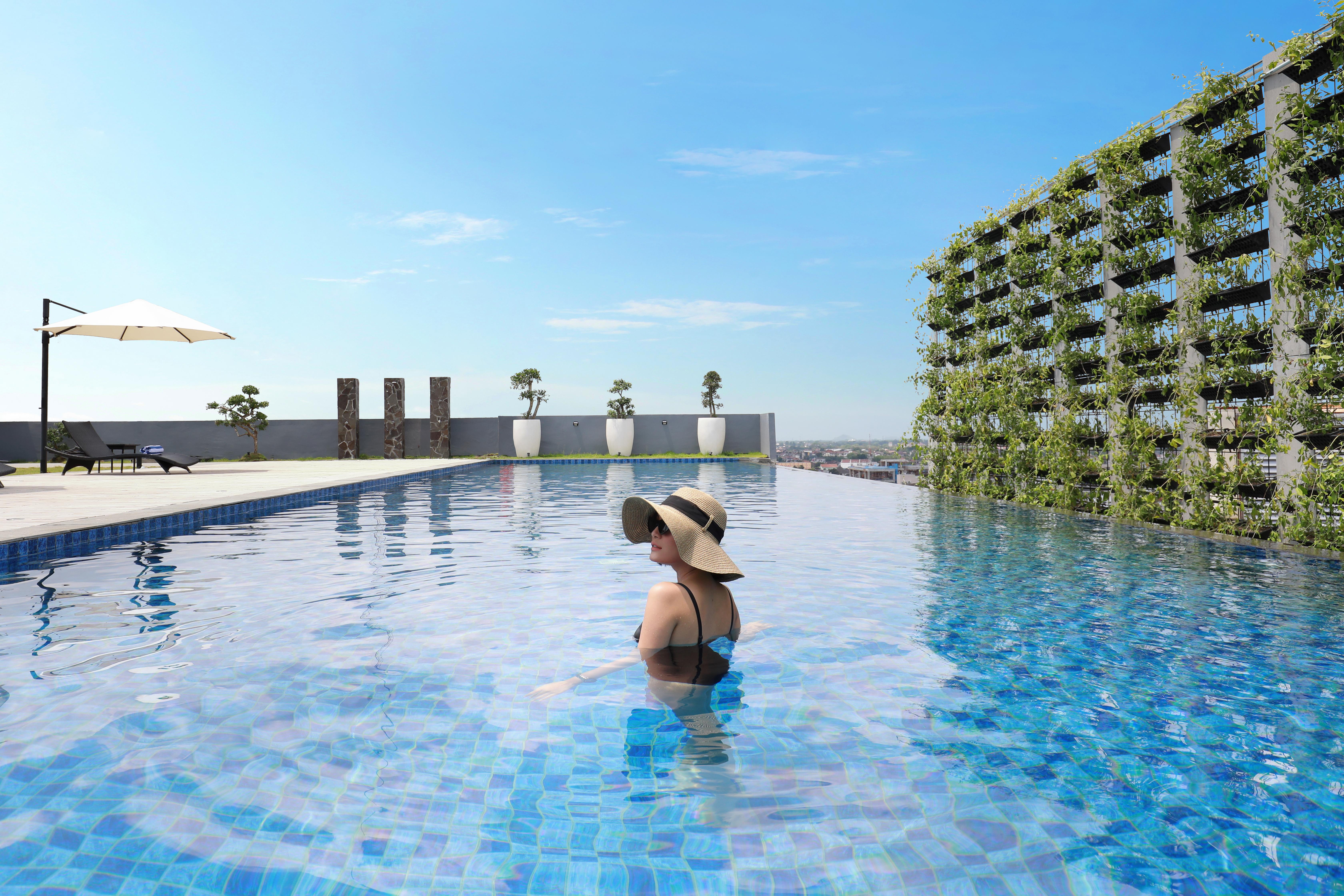 Novotel Suites Yogyakarta Malioboro Esterno foto
