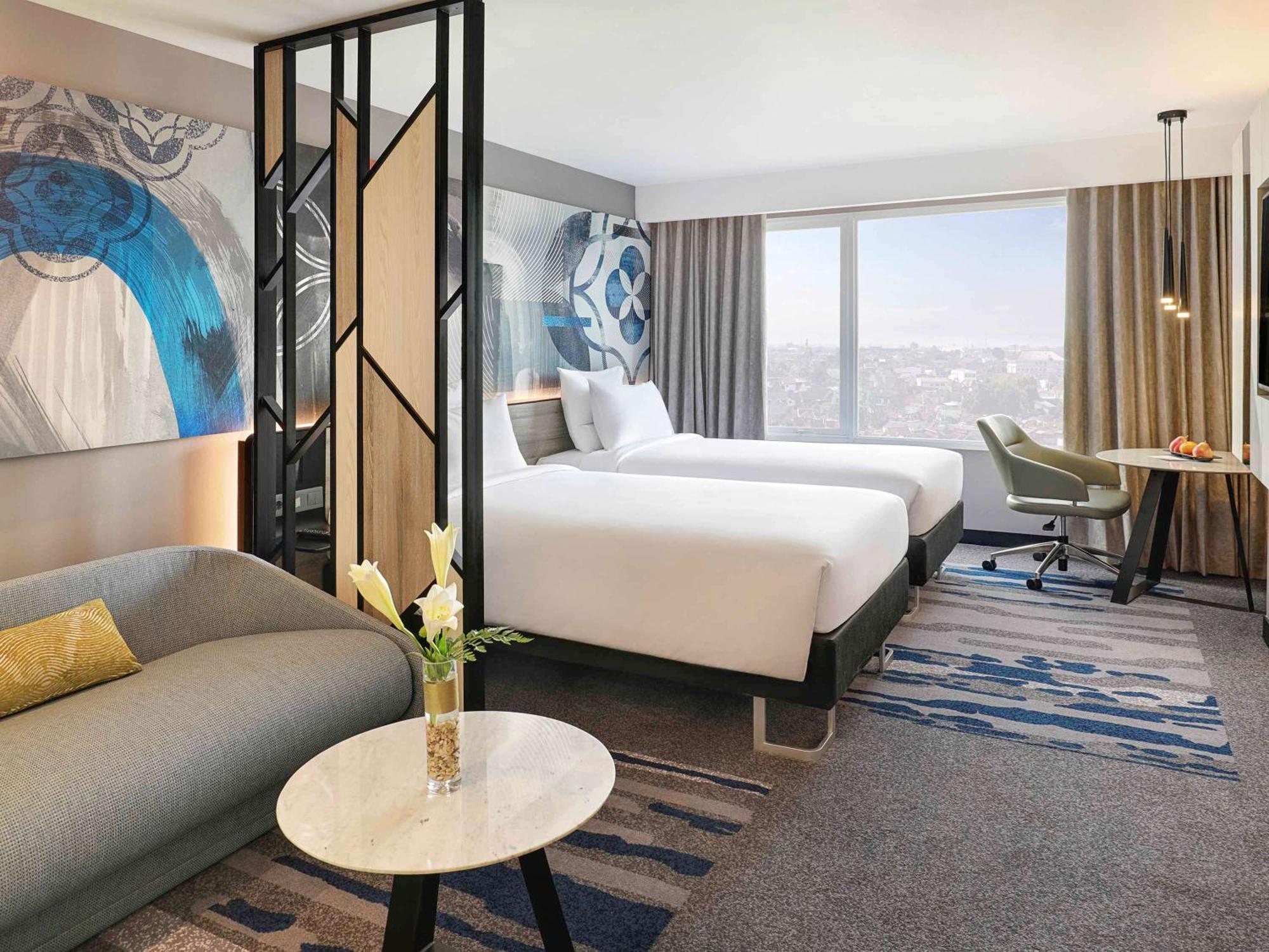 Novotel Suites Yogyakarta Malioboro Esterno foto