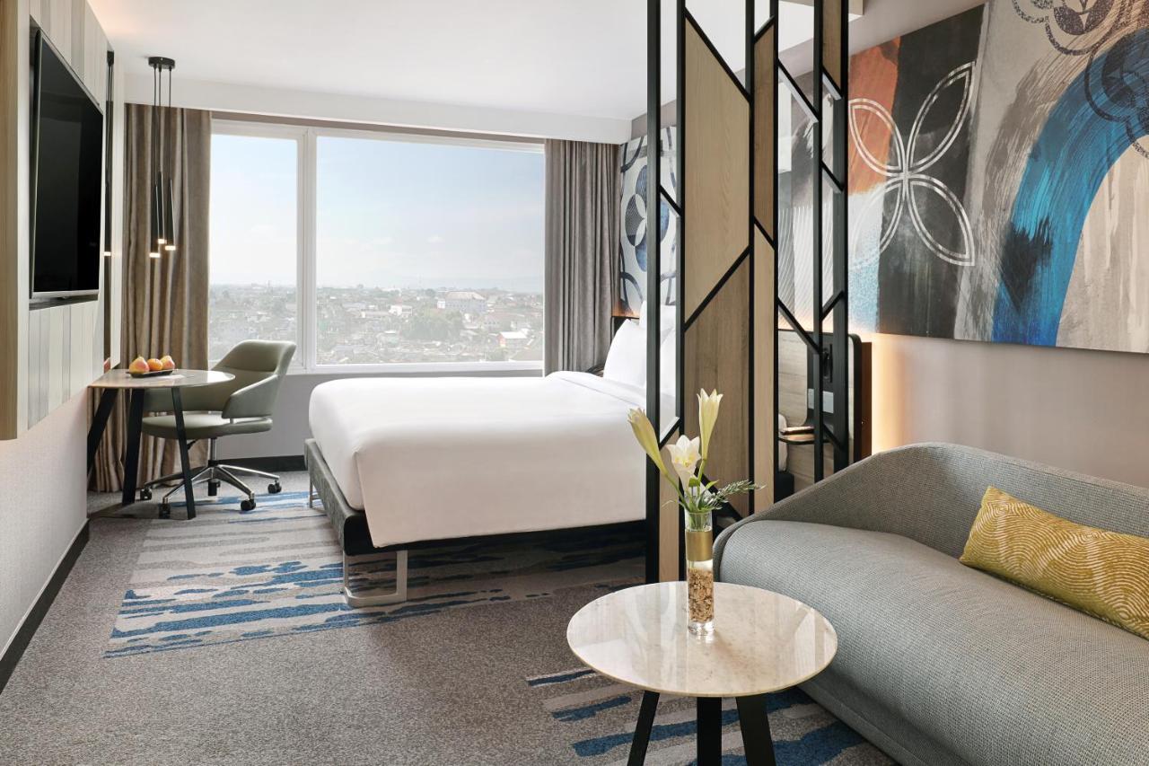 Novotel Suites Yogyakarta Malioboro Esterno foto