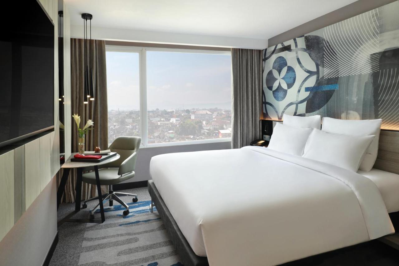 Novotel Suites Yogyakarta Malioboro Esterno foto