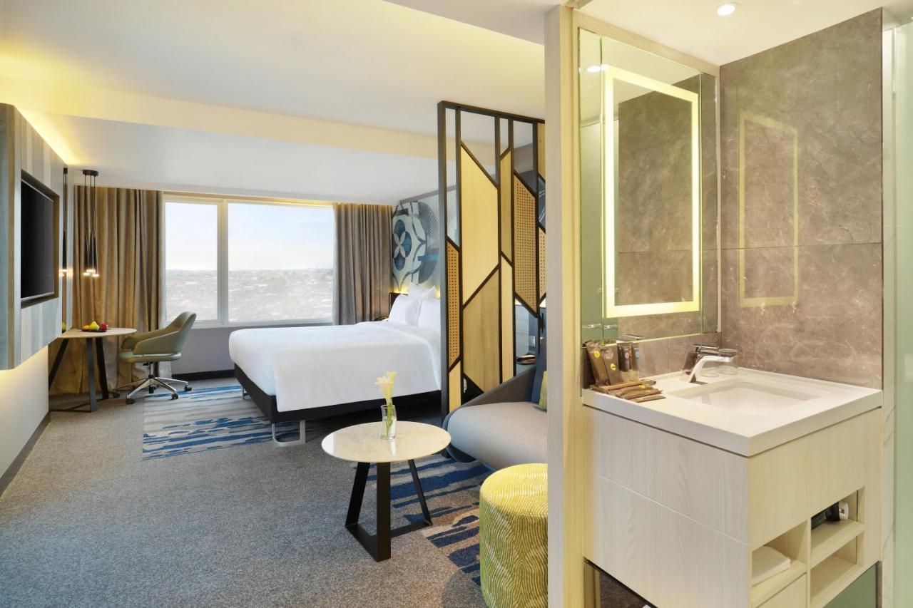 Novotel Suites Yogyakarta Malioboro Esterno foto